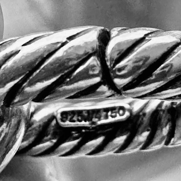 David Yurman 18K Yellow Gold & Silver 18mm Oval Links Bracelet 8 Inches - Picture 9 of 12